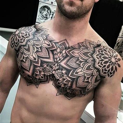 Diseños de tatuajes para hombres en el pecho: ideas。